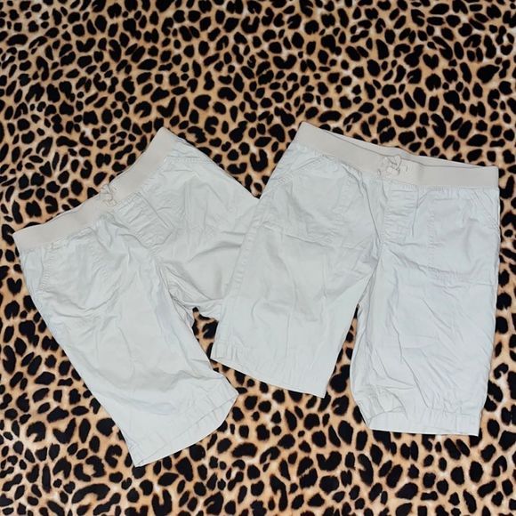 •FADED GLORY• bundle of 2 pairs of little girls khaki Bermuda shorts size 14/16 - Picture 3 of 6